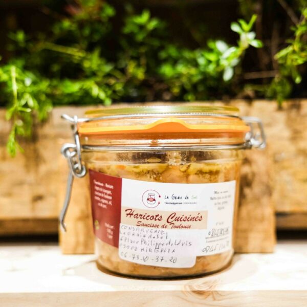 Haricots cuisinés et saucisse de Toulouse